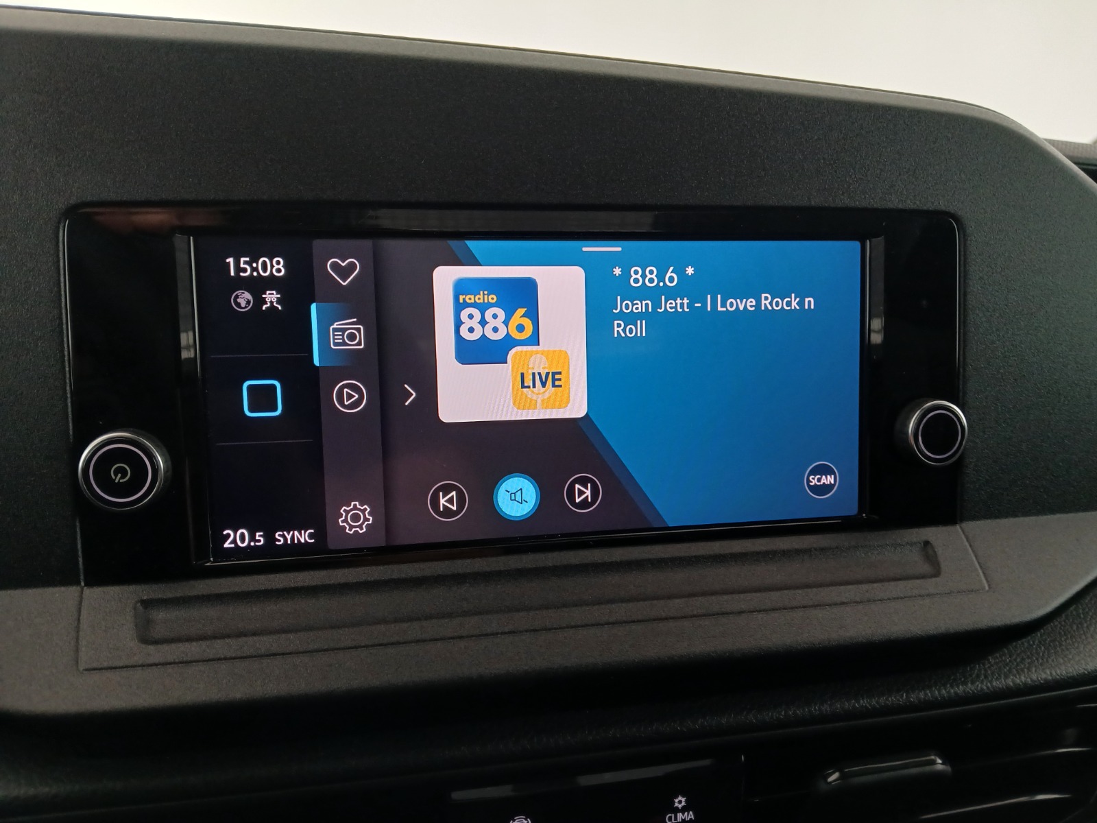 VW Caddy 2.0 TDI Cargo | Bild 16 von 23