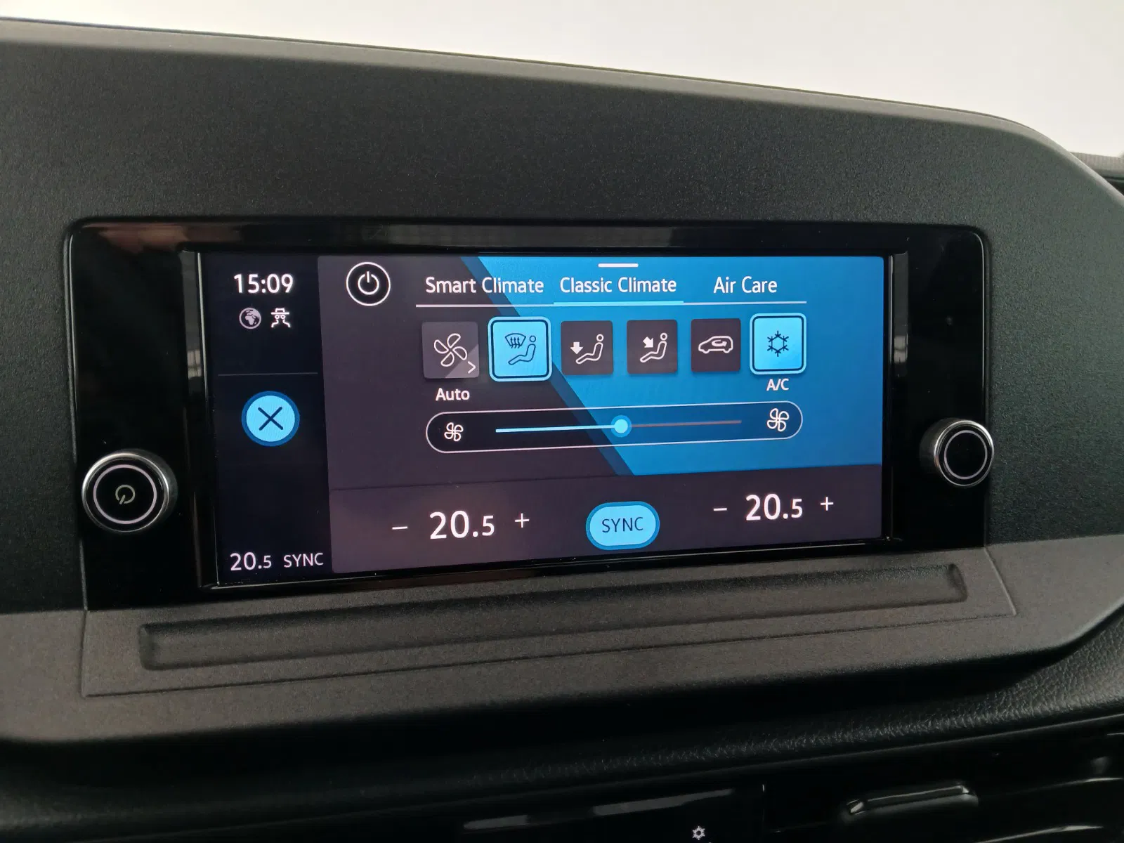 VW Caddy 2.0 TDI Cargo | Bild 20 von 23