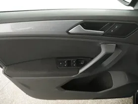 VW Tiguan Life TDI 4M DSG | Thumbnail 8 von 26