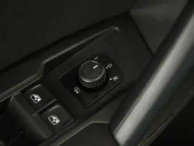 VW Tiguan Life TDI 4M DSG | Thumbnail 9 von 26