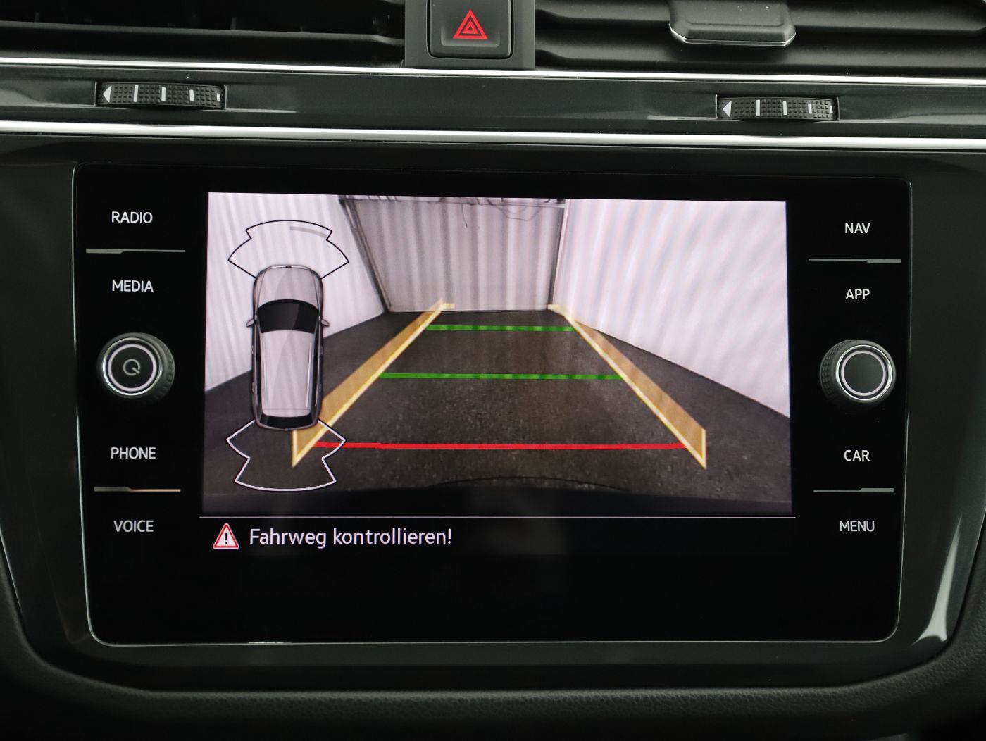 VW Tiguan Life TDI 4M DSG | Bild 19 von 26