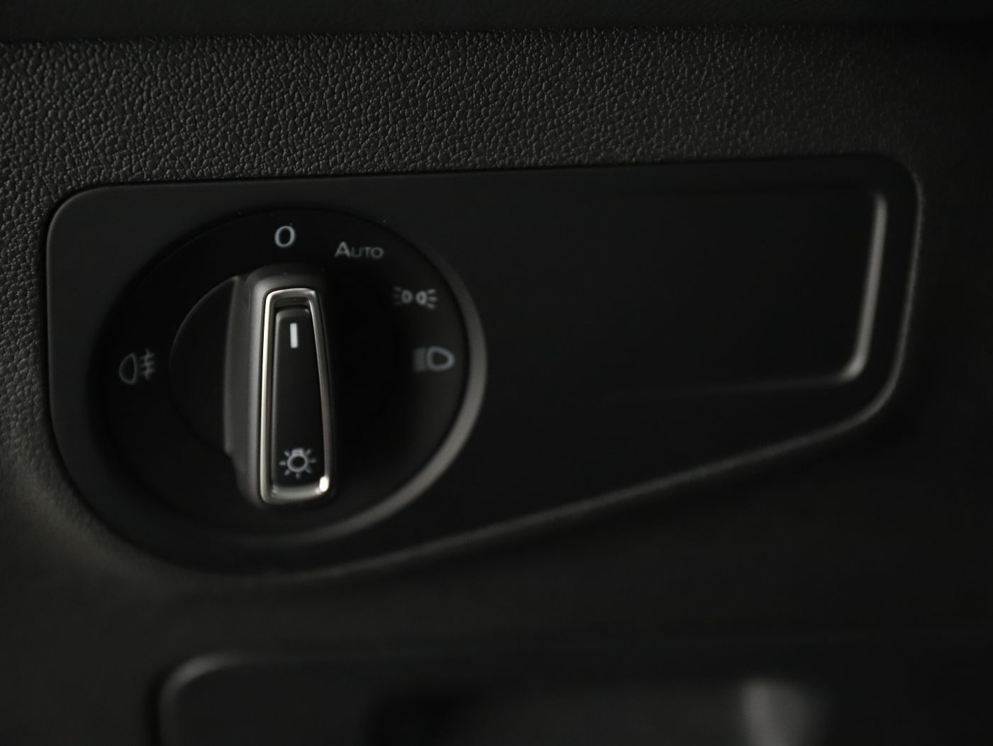 VW Tiguan Life TDI 4M DSG | Bild 9 von 27