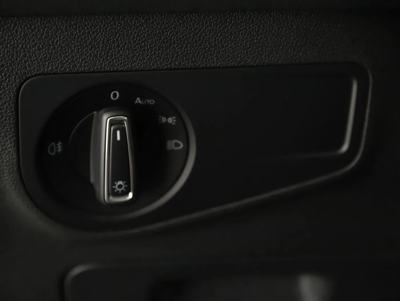 VW Tiguan Life TDI 4M DSG | Bild 9 von 27