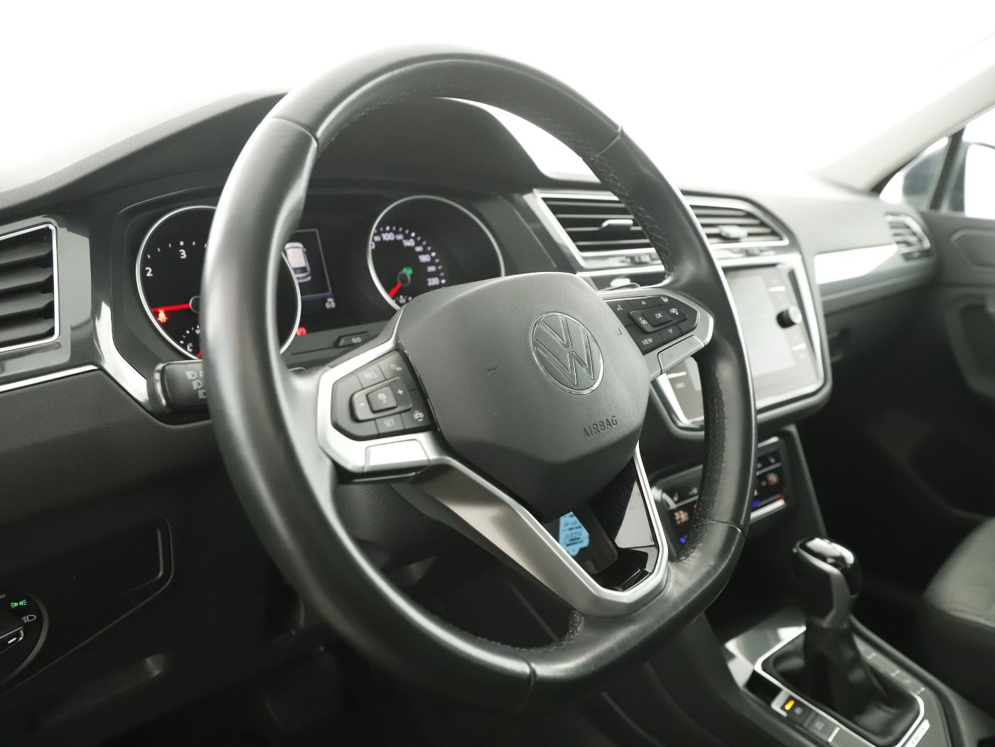 VW Tiguan Life TDI 4M DSG | Bild 12 von 27