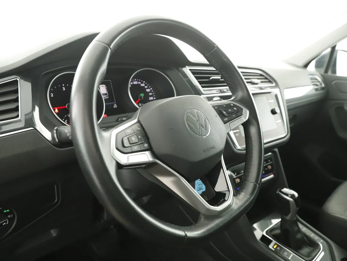 VW Tiguan Life TDI 4M DSG | Bild 12 von 27