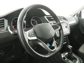 VW Tiguan Life TDI 4M DSG | Thumbnail 12 von 27