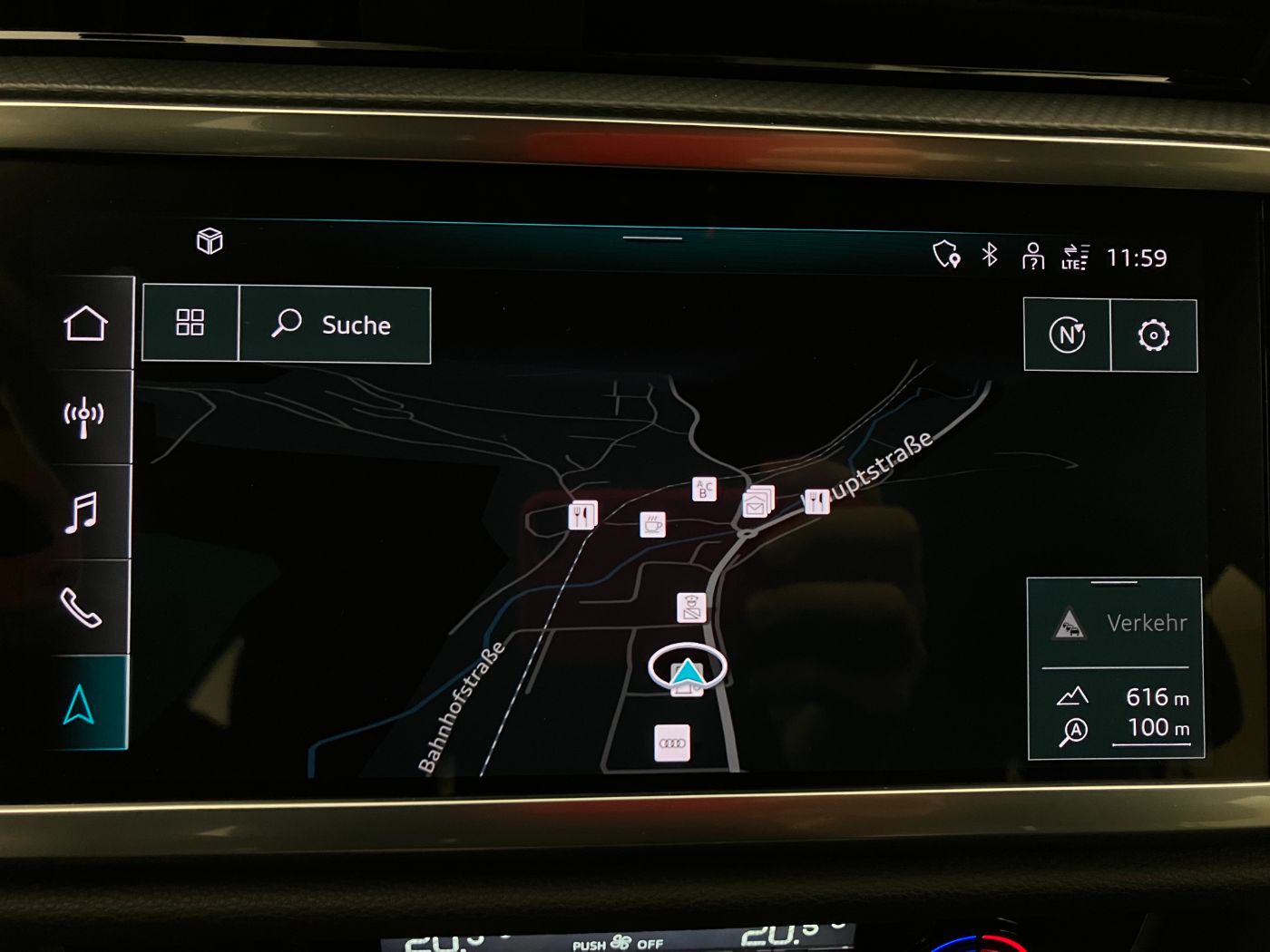 Audi Q3 35 TDI Aut S-line | Bild 20 von 28