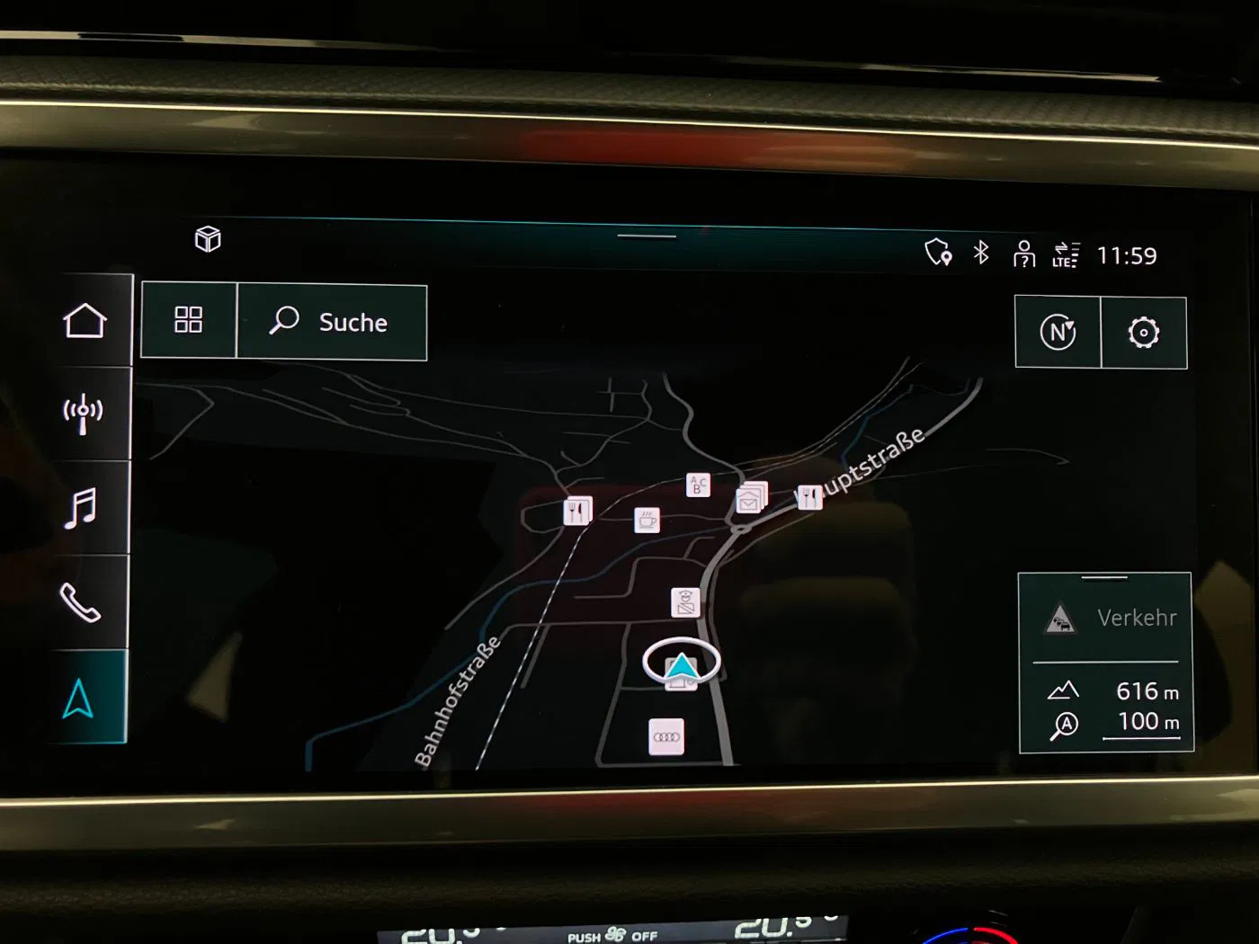 Audi Q3 35 TDI Aut S-line | Bild 20 von 28