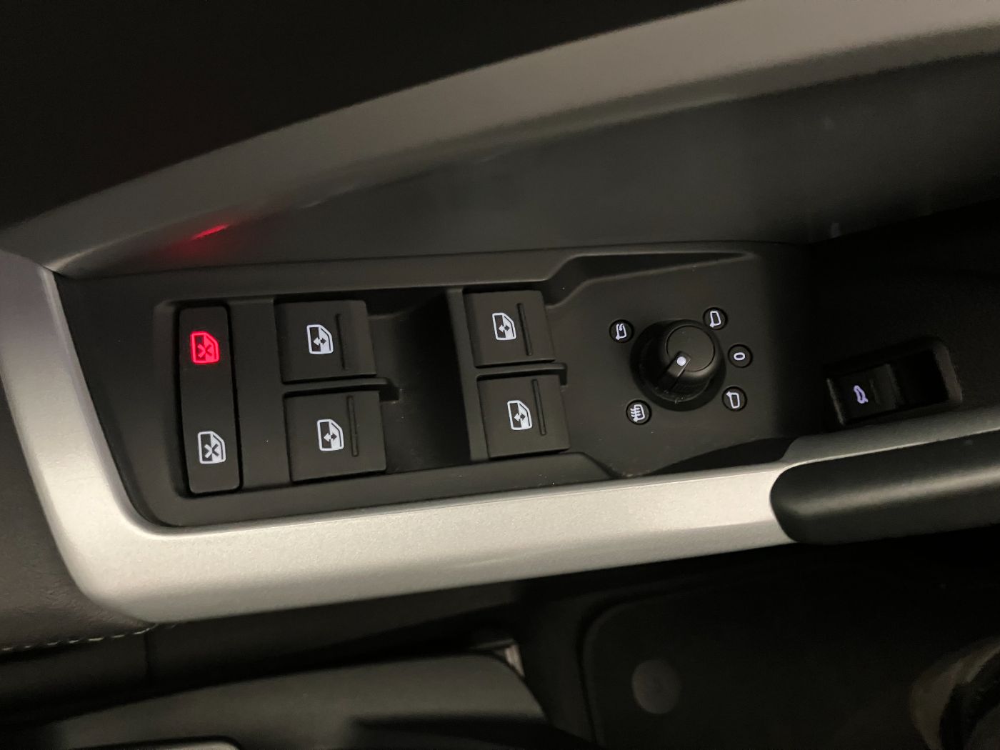 Audi Q3 35 TDI Aut S-line | Bild 9 von 30