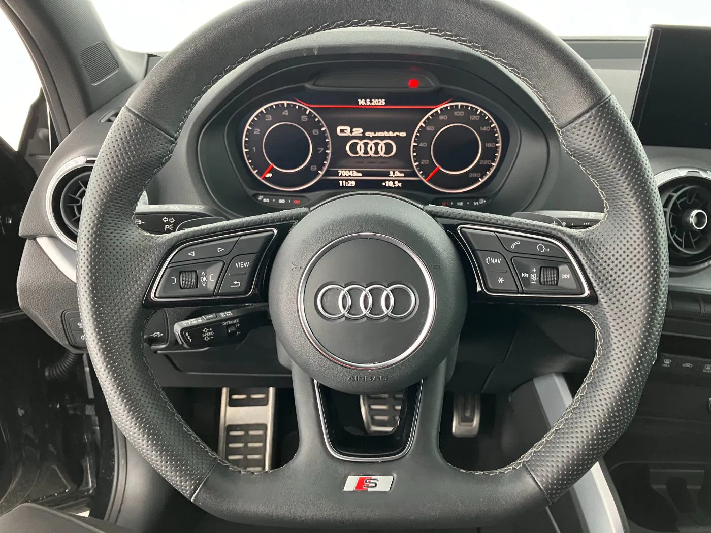 Audi Q2 40 TFSI quattro S-Line Aut. | Bild 18 von 24