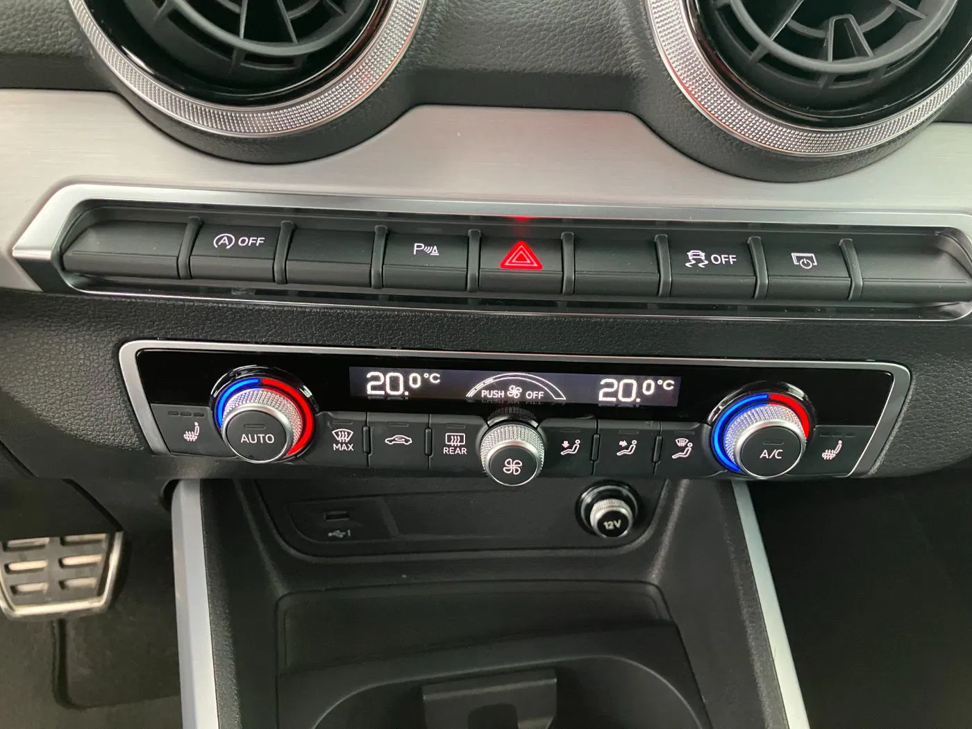 Audi Q2 40 TFSI quattro S-Line Aut. | Bild 22 von 24