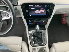 VW Passat Variant 1.5 TSI Eleg DSG | Thumbnail 13 von 22