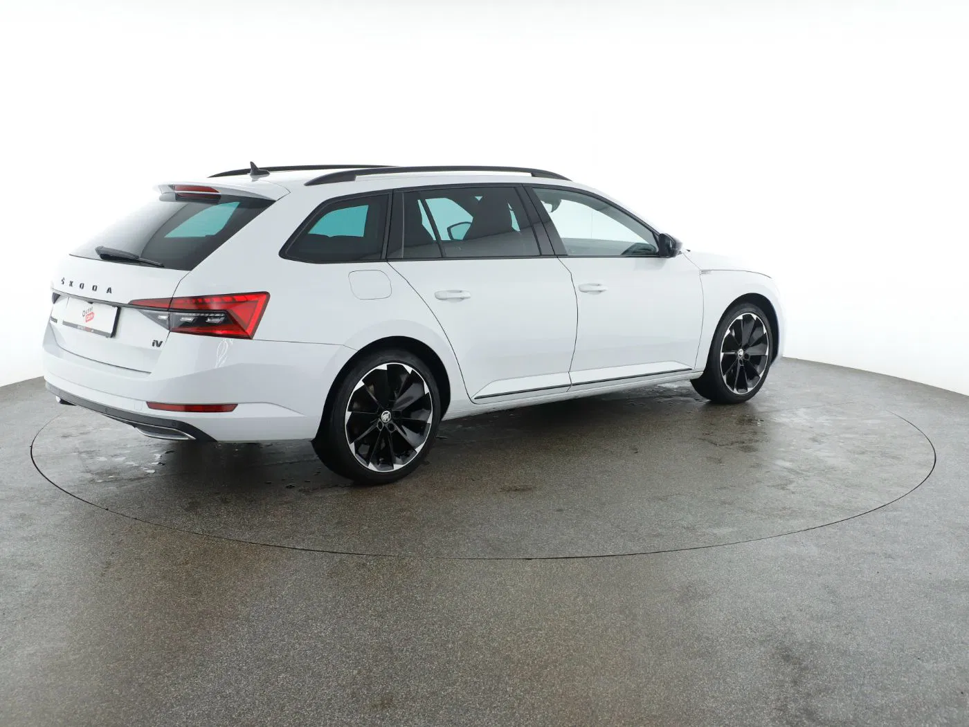 Skoda Superb Combi 1.4 TSI iV Sportline | Bild 2 von 24