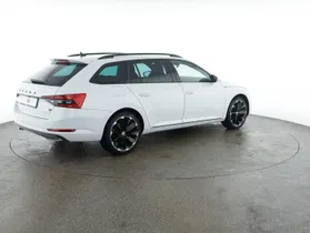 Skoda Superb Combi 1.4 TSI iV Sportline | Thumbnail 2 von 24