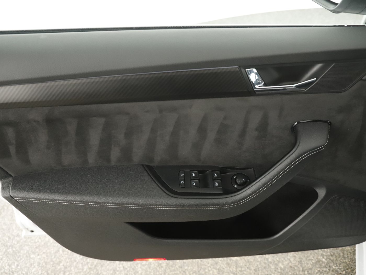 Skoda Superb Combi 1.4 TSI iV Sportline | Bild 5 von 24