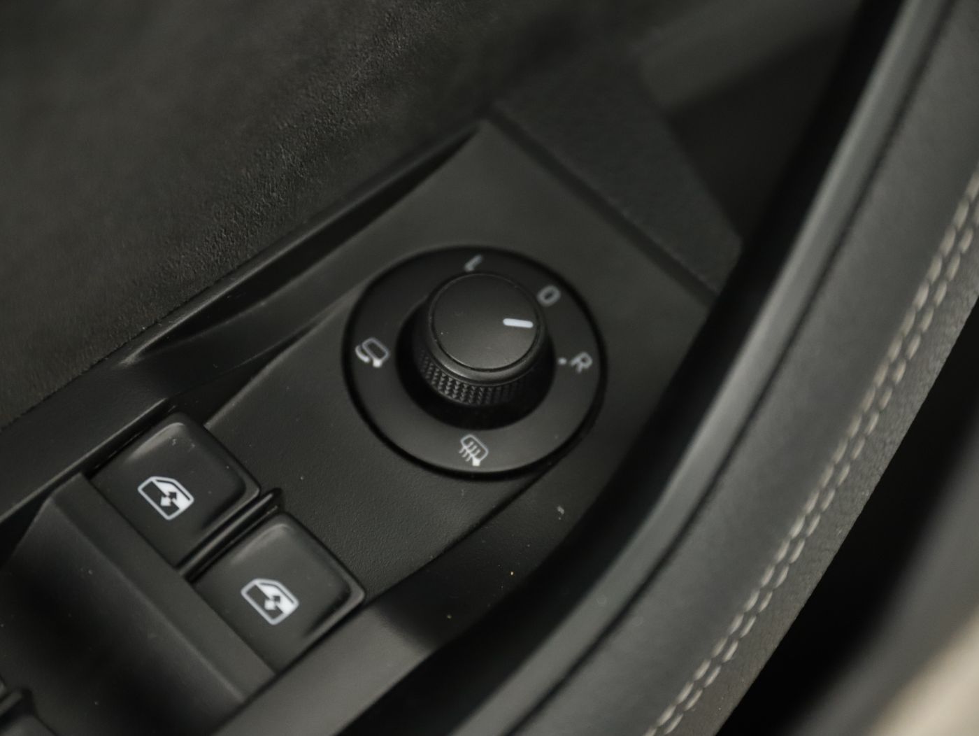 Skoda Superb Combi 1.4 TSI iV Sportline | Bild 6 von 24