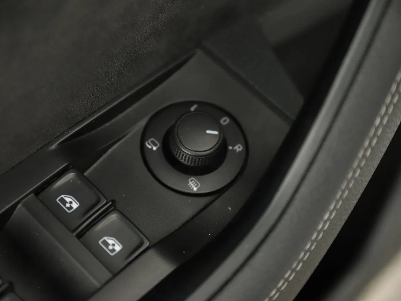 Skoda Superb Combi 1.4 TSI iV Sportline | Bild 6 von 24