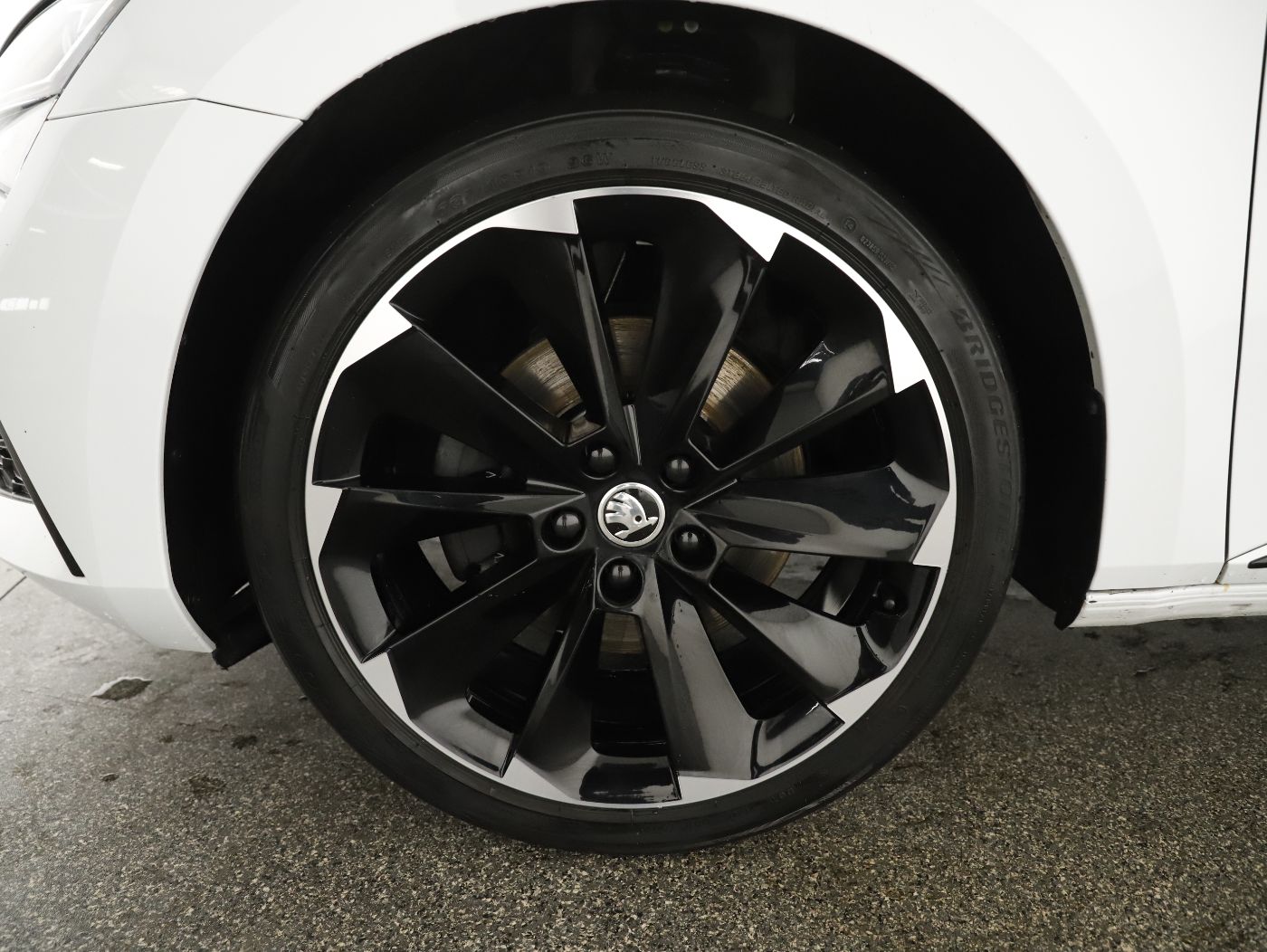 Skoda Superb Combi 1.4 TSI iV Sportline | Bild 3 von 24