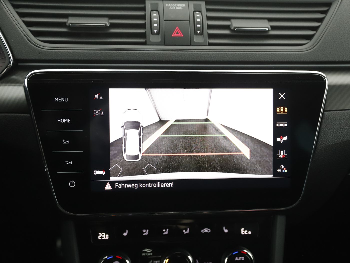 Skoda Superb Combi 1.4 TSI iV Sportline | Bild 17 von 24