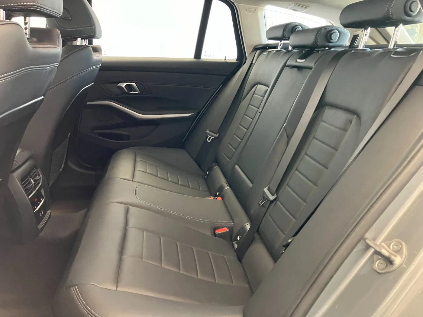 BMW 316d Aut. | Bild 25 von 27