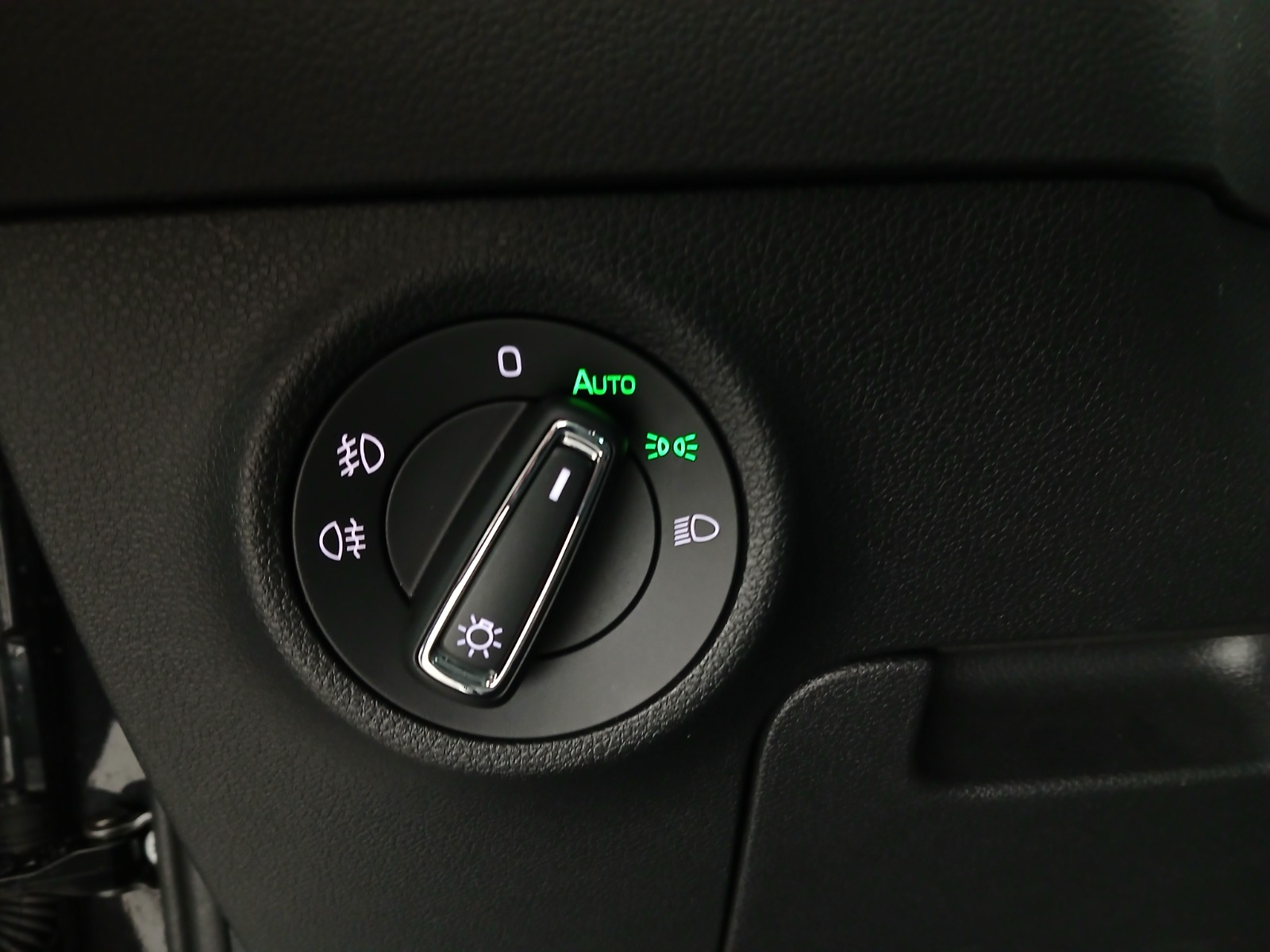 Skoda KAROQ Style Limited TDI DSG | Bild 12 von 29