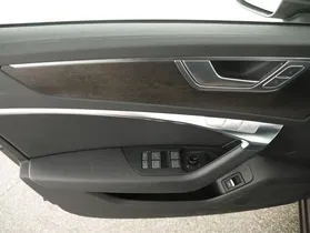Audi A6 Avant 40 TDI quattro Aut. | Thumbnail 8 von 26