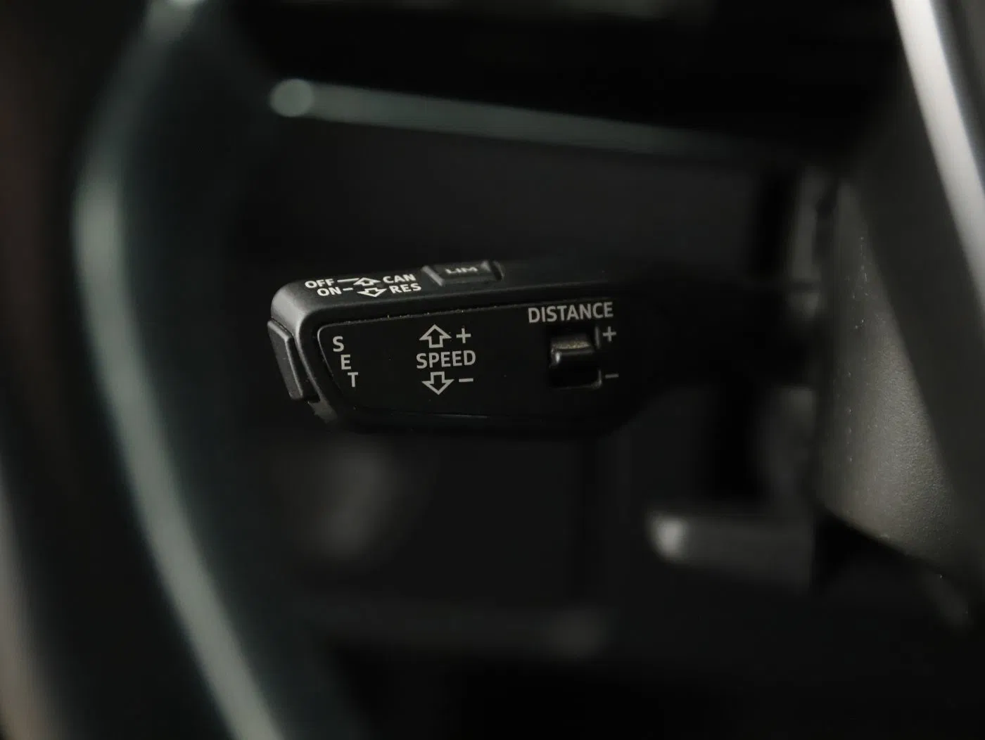Audi A6 Avant 40 TDI quattro Aut. | Bild 17 von 26