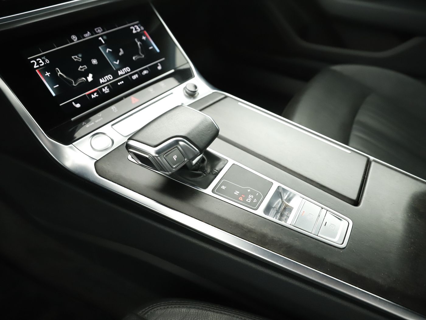 Audi A6 Avant 40 TDI quattro Aut. | Bild 22 von 26