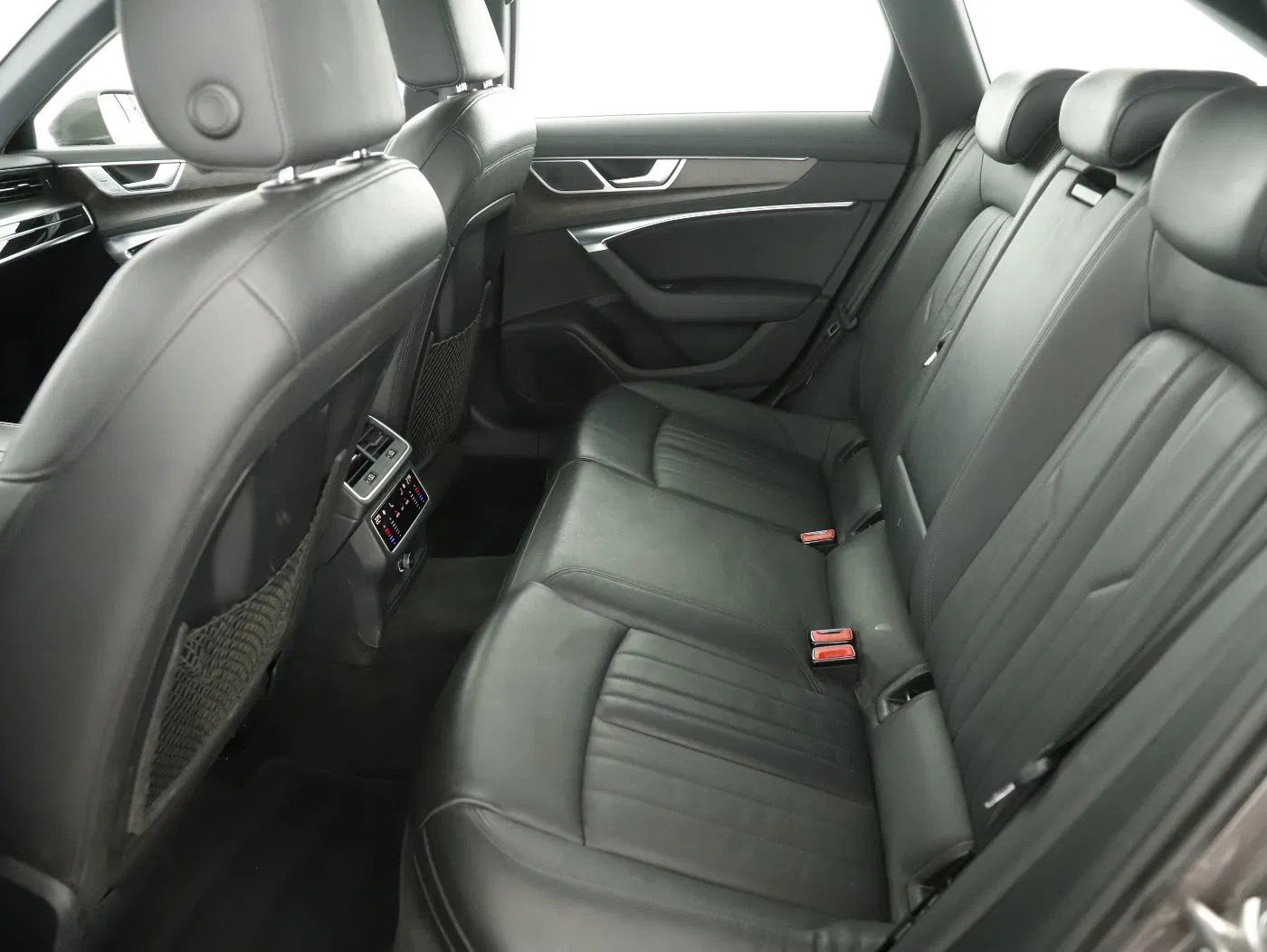 Audi A6 Avant 40 TDI quattro Aut. | Bild 23 von 26