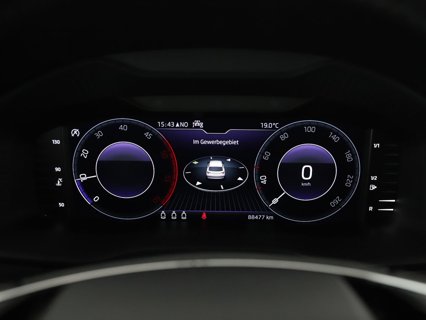 Skoda Karoq 2.0TDI Ambition | Bild 12 von 25