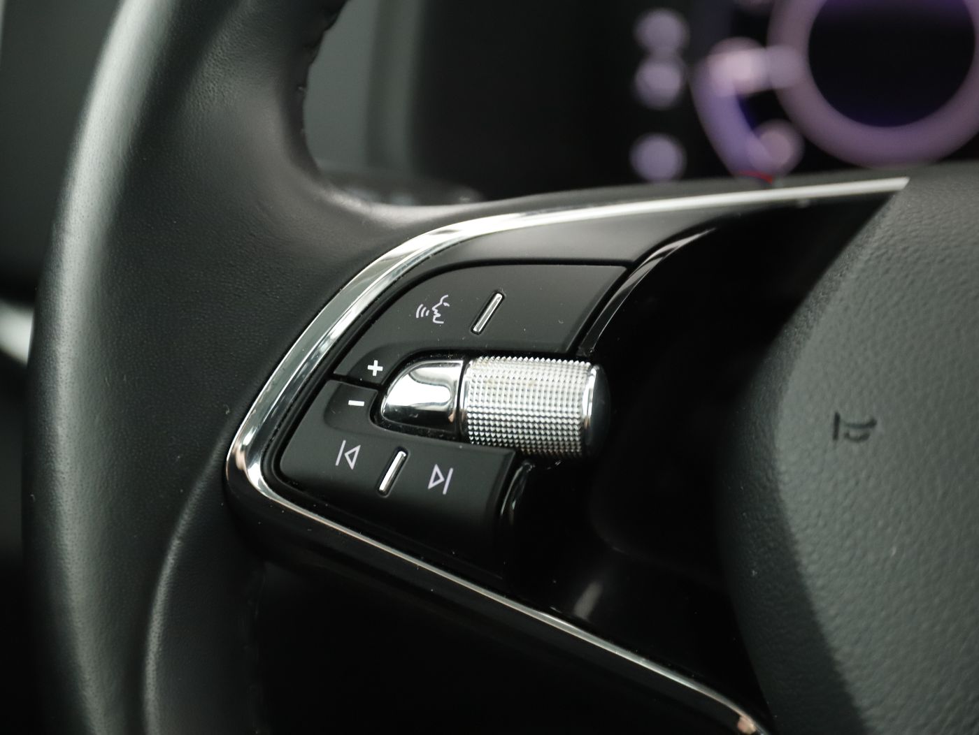 Skoda Karoq 2.0TDI Ambition | Bild 14 von 25