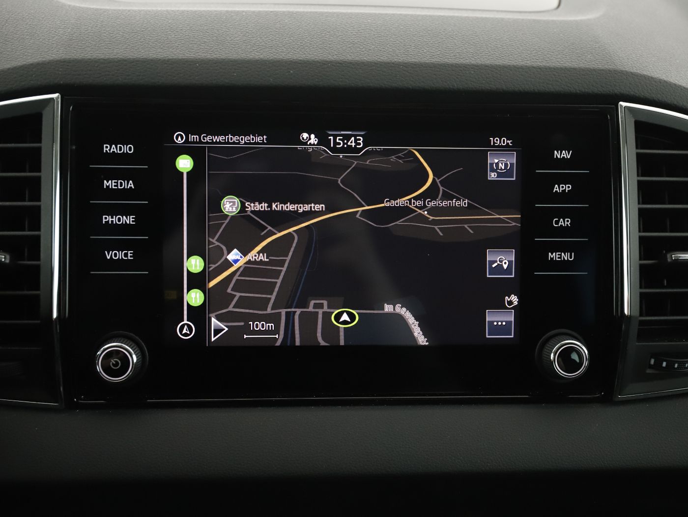 Skoda Karoq 2.0TDI Ambition | Bild 16 von 25