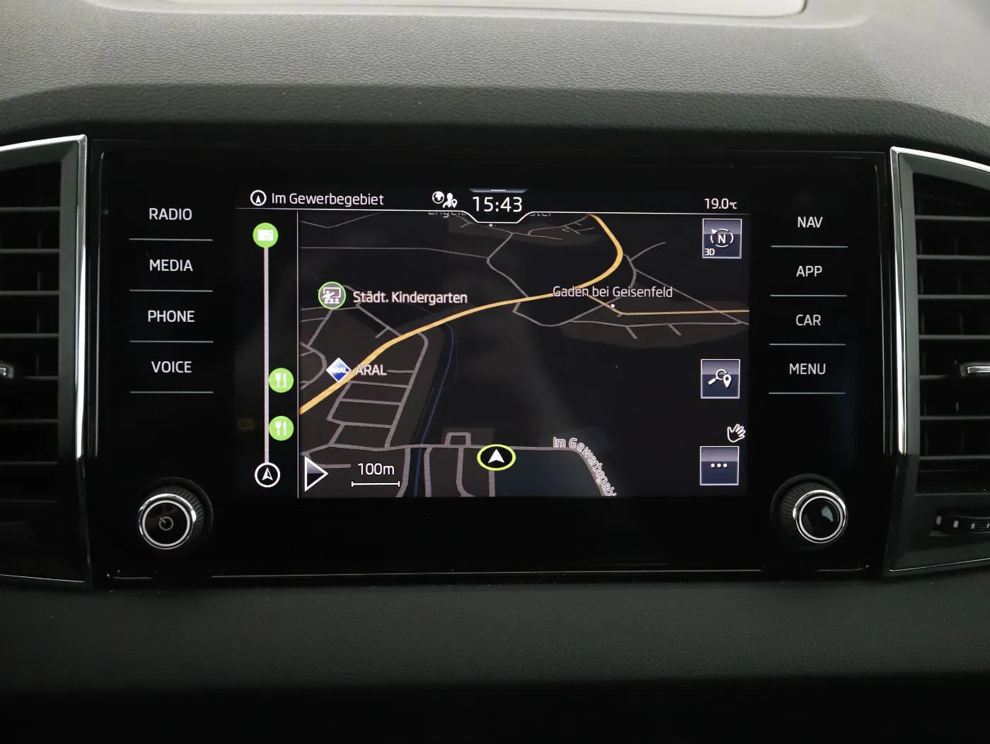 Skoda Karoq 2.0TDI Ambition | Bild 16 von 25