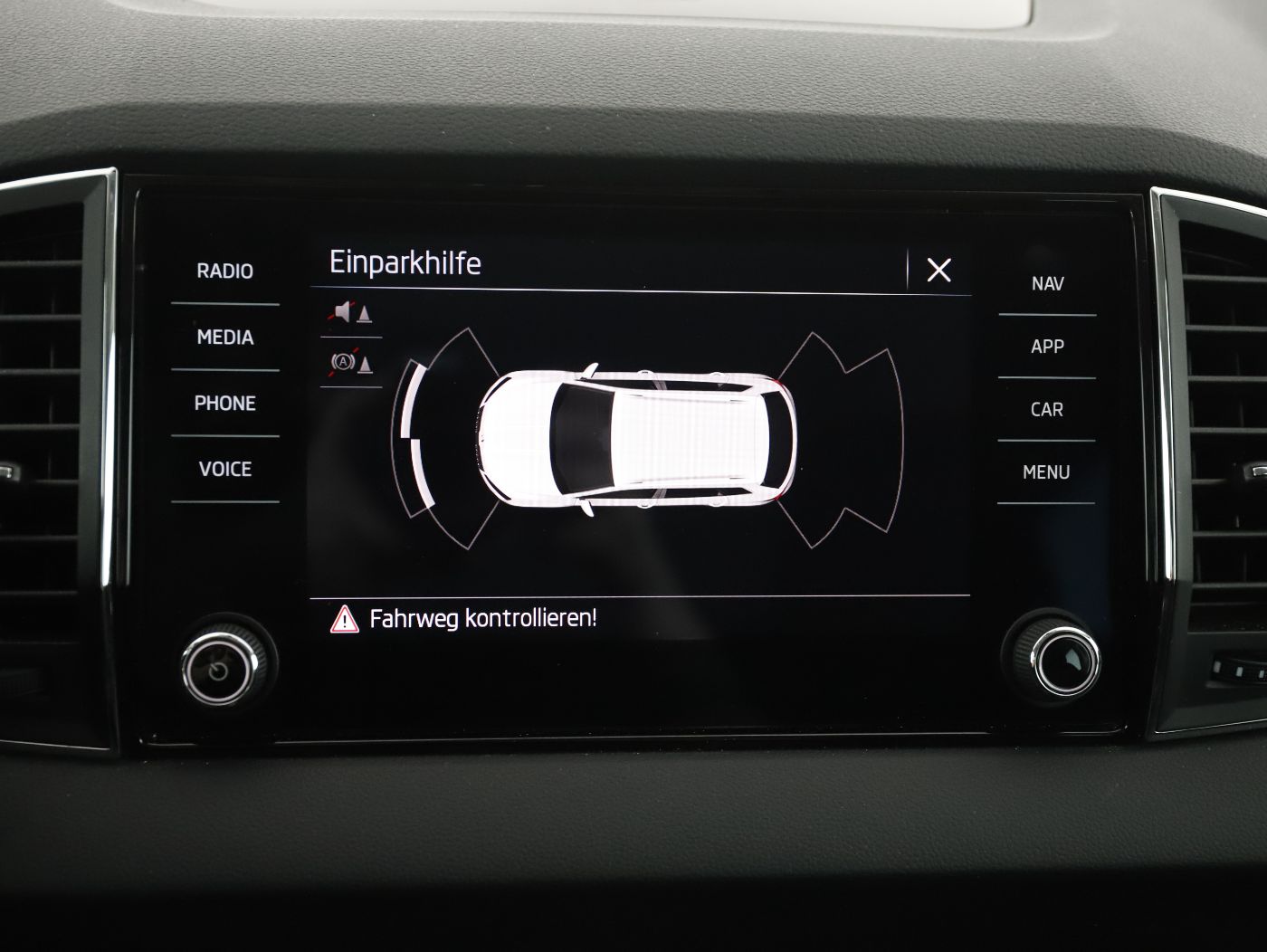 Skoda Karoq 2.0TDI Ambition | Bild 18 von 25