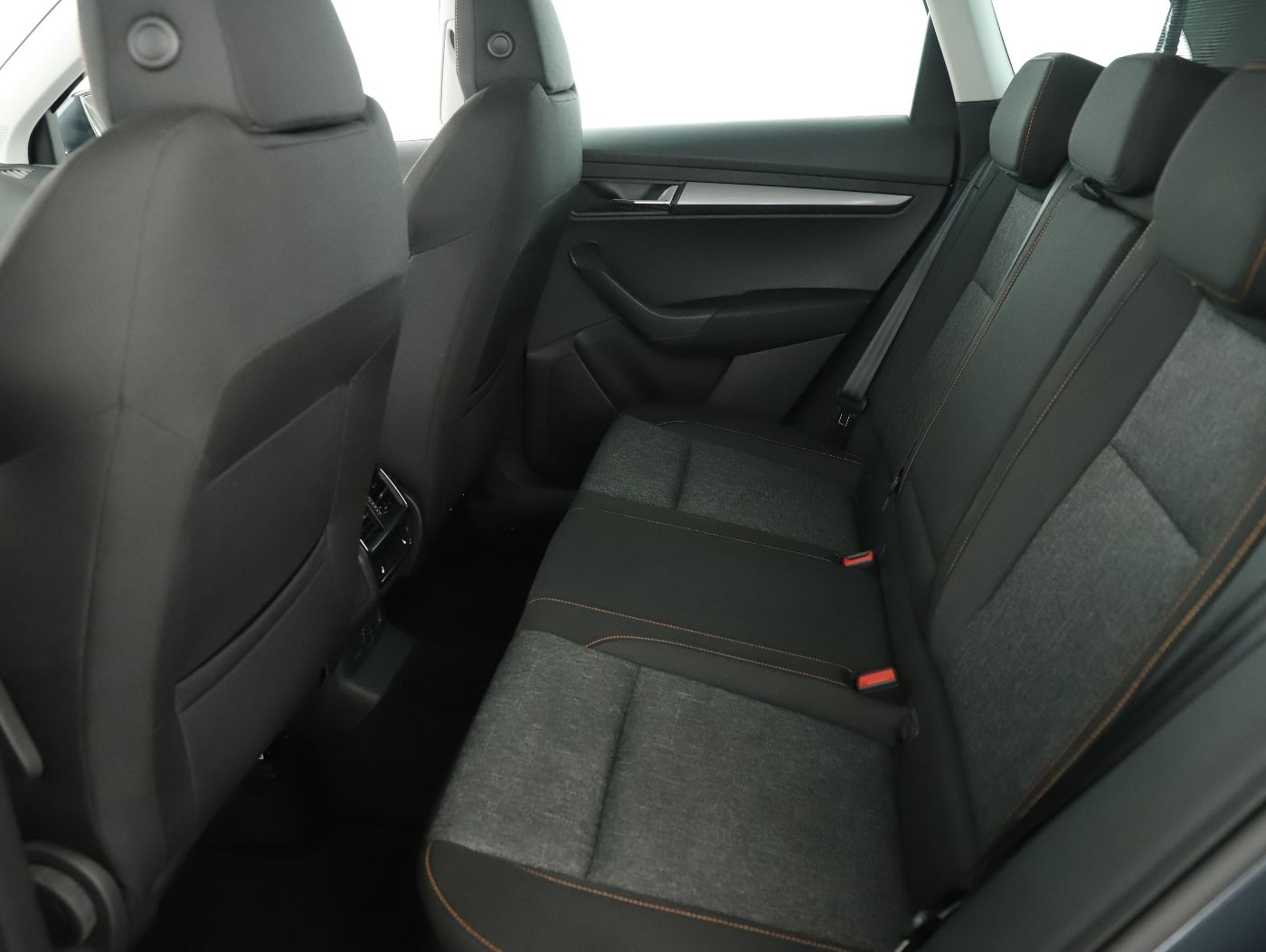 Skoda Karoq 2.0TDI Ambition | Bild 21 von 25