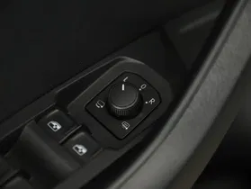 Skoda Karoq 2.0TDI Ambition | Thumbnail 9 von 24