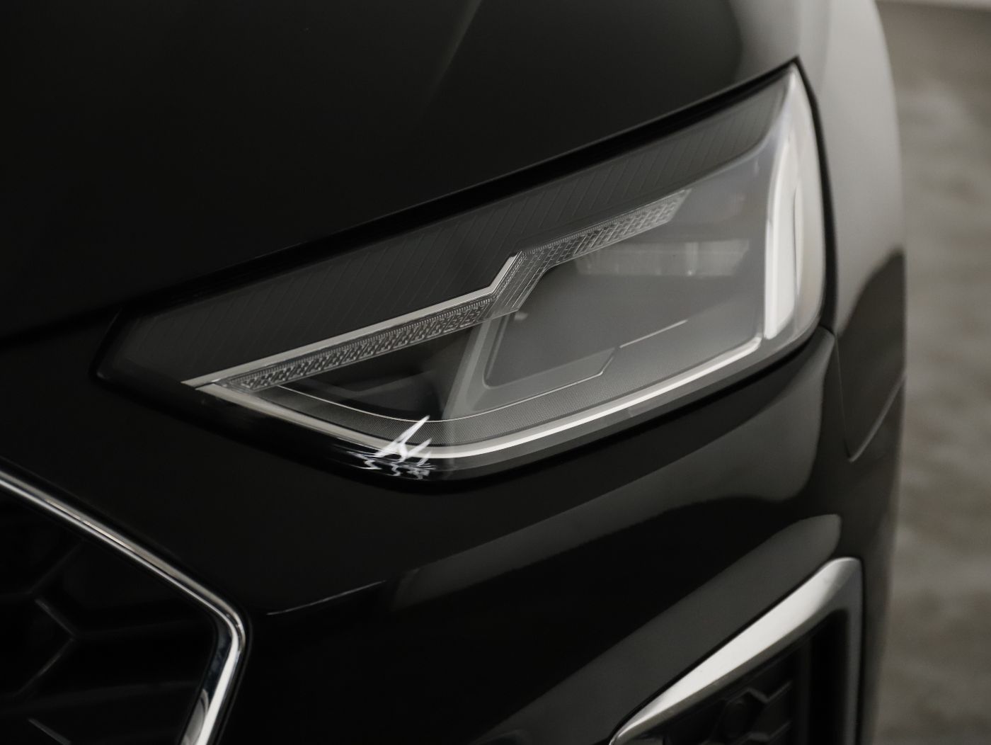 Audi A4 Avant 35TDI S-Line Aut. | Bild 25 von 27