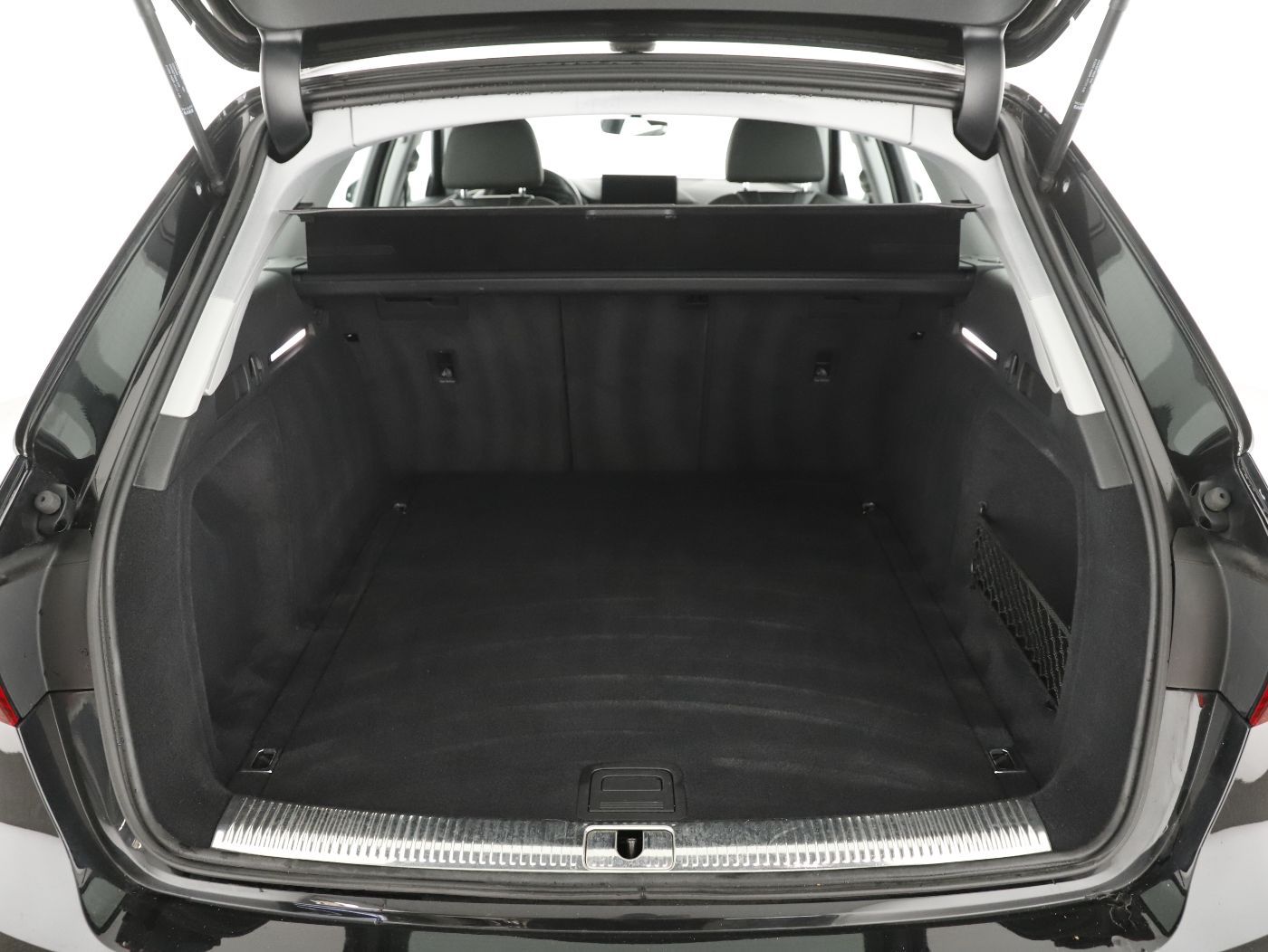 Audi A4 Avant 35TDI S-Line Aut. | Bild 23 von 27