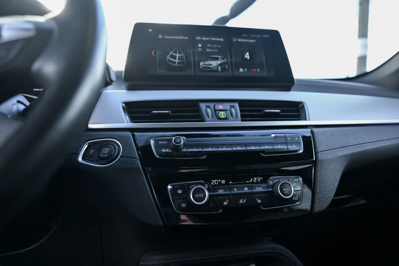 BMW X1 xDrive 25d M-Sport Aut. | Bild 16 von 26