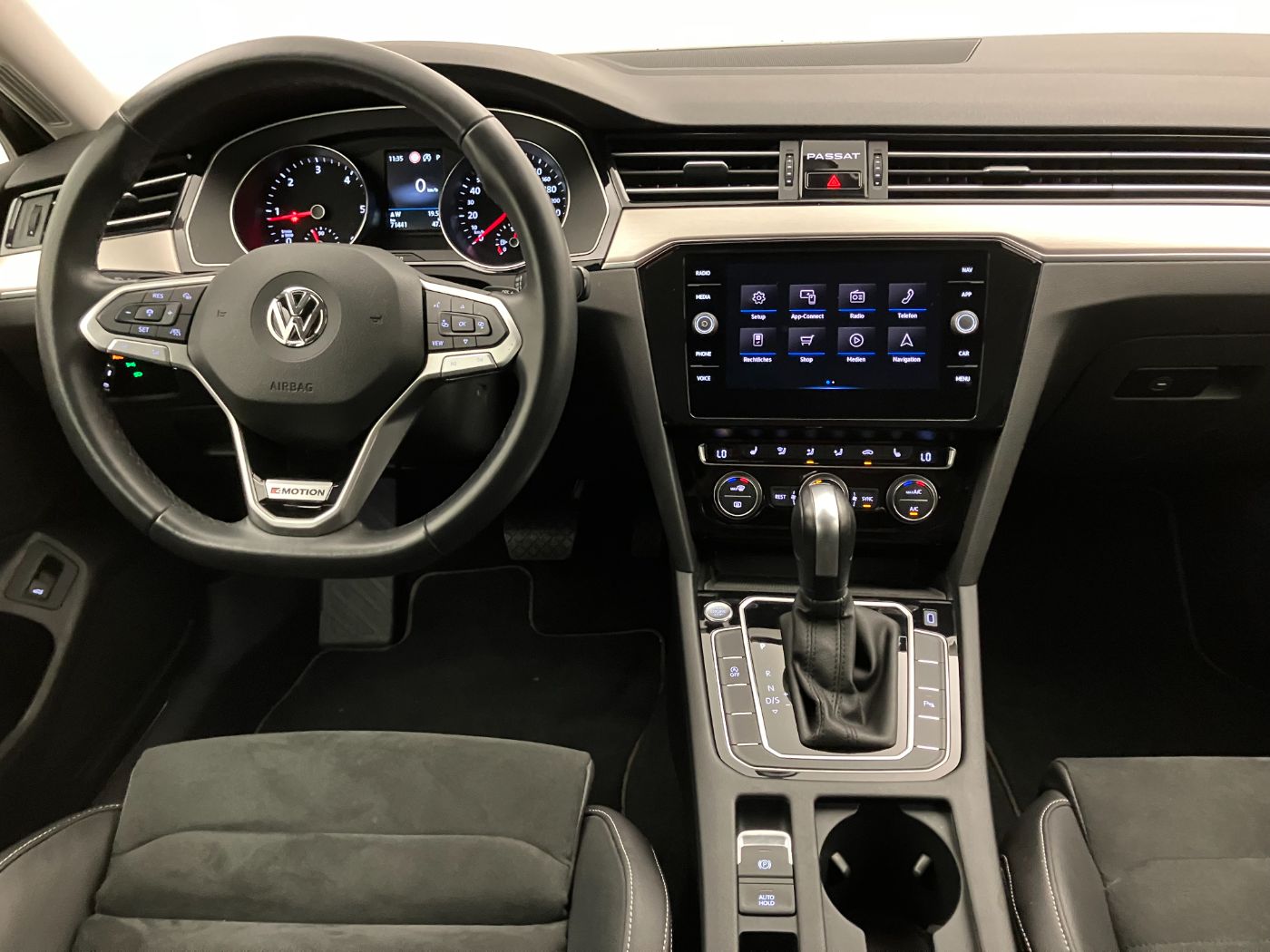VW Passat 2.0 TDI 4M DSG | Bild 10 von 22