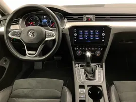 VW Passat 2.0 TDI 4M DSG | Thumbnail 10 von 22
