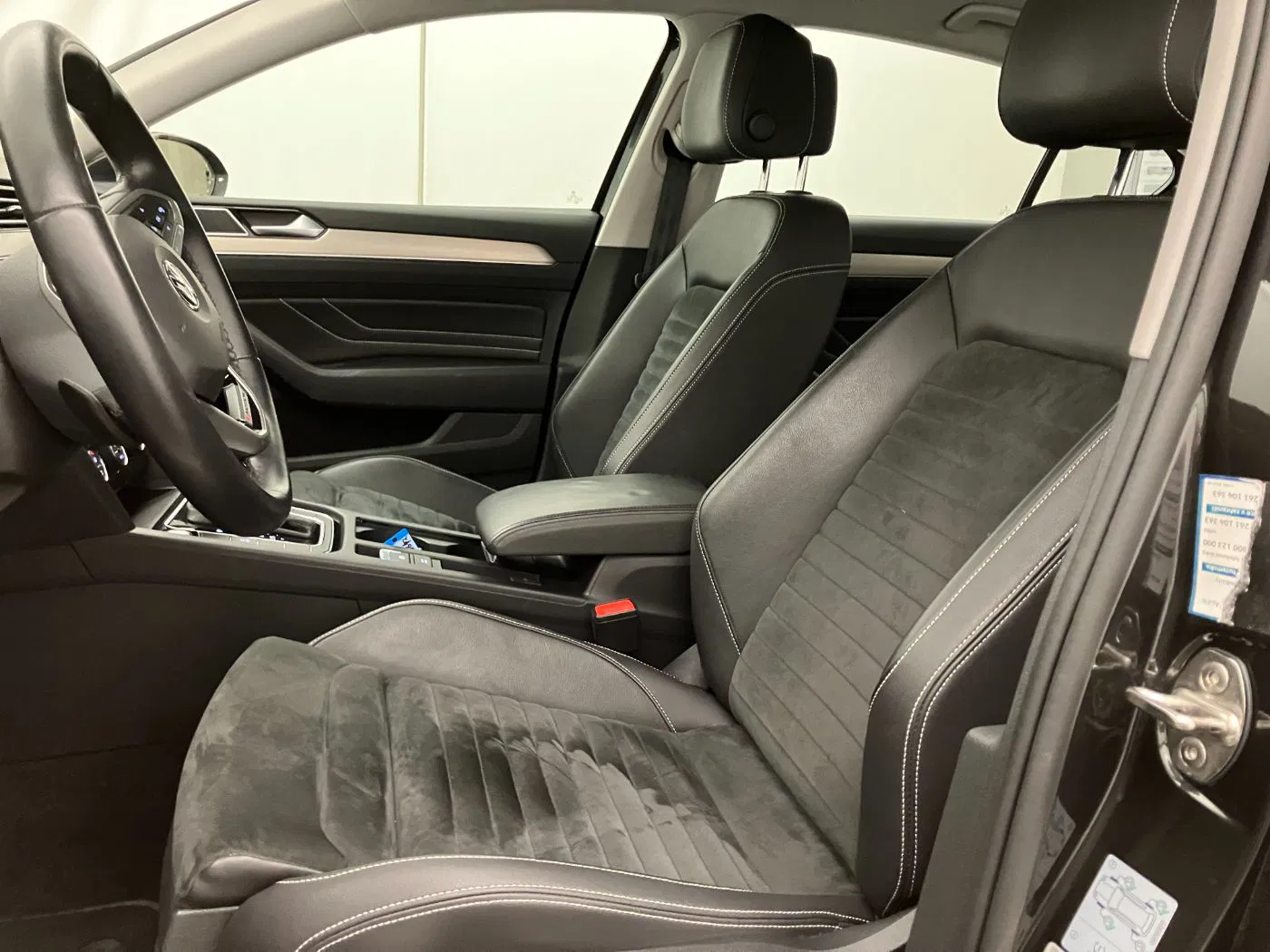 VW Passat 2.0 TDI 4M DSG | Bild 9 von 22