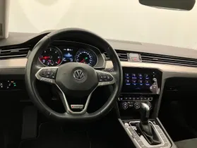 VW Passat 2.0 TDI 4M DSG | Thumbnail 11 von 22