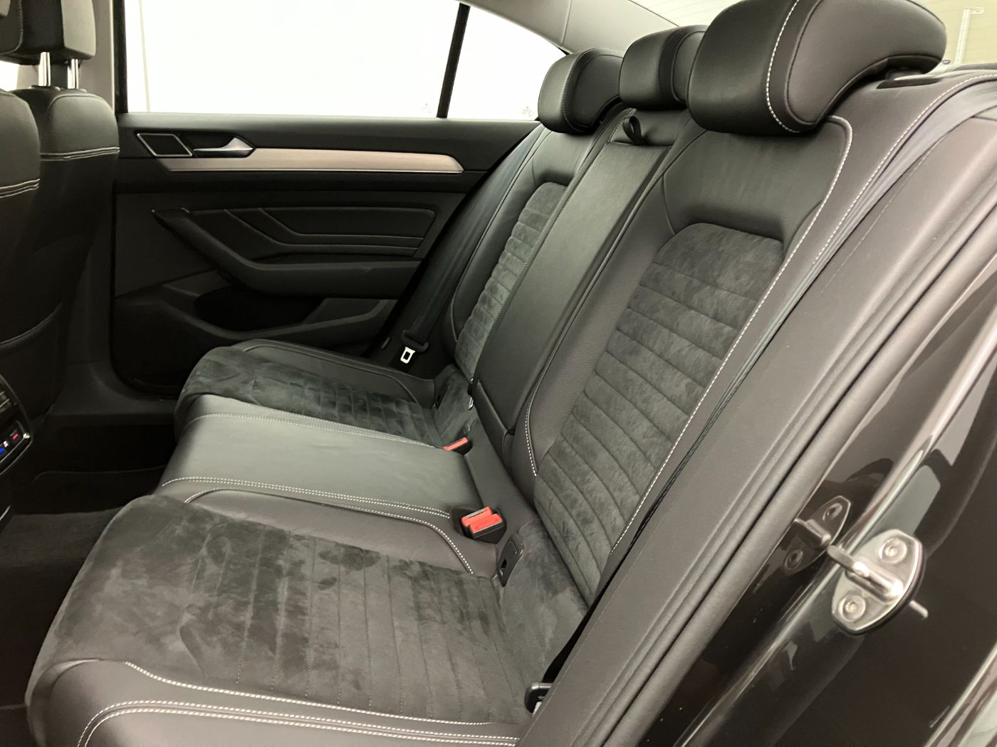 VW Passat 2.0 TDI 4M DSG | Bild 21 von 22