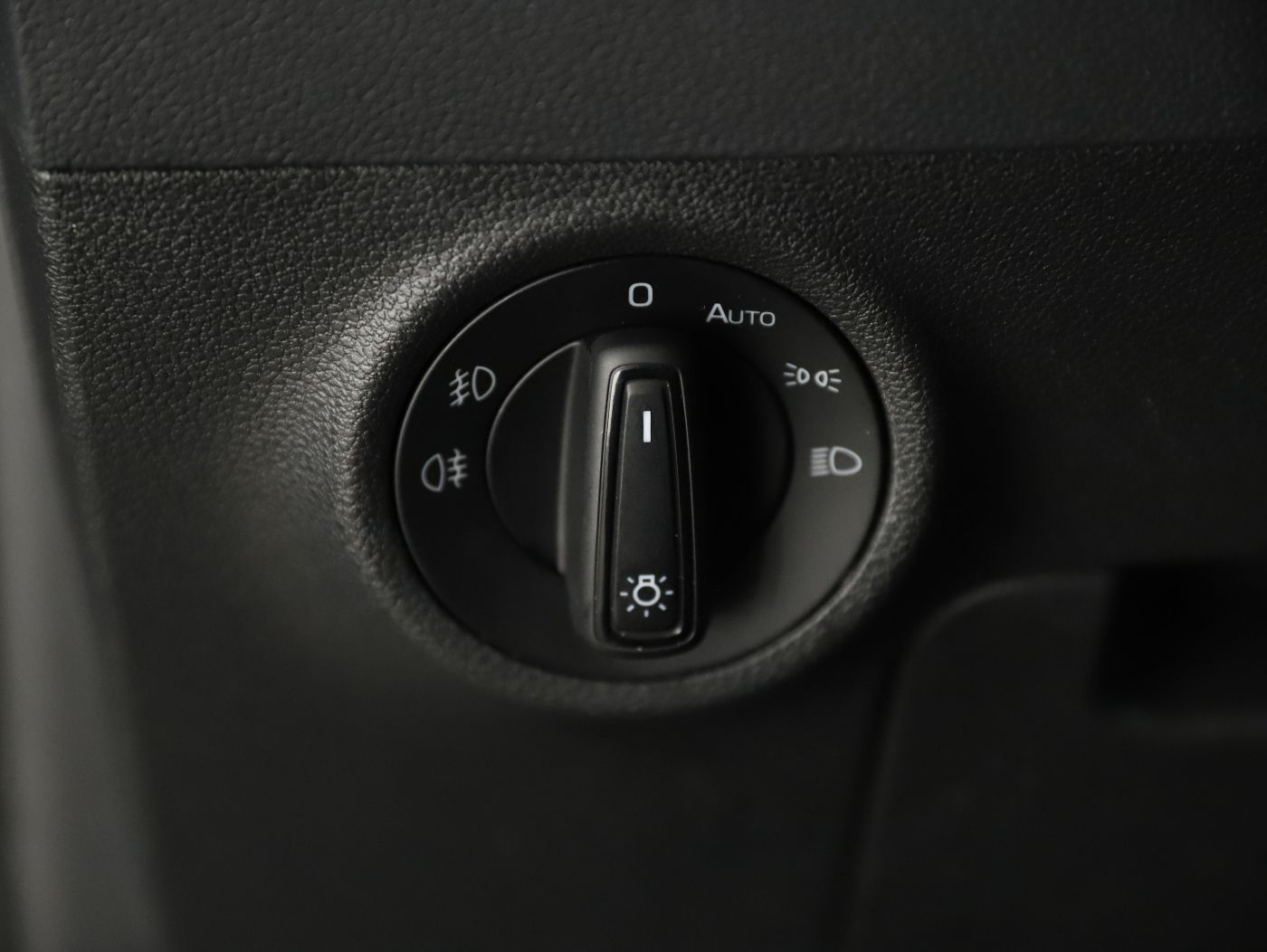 Skoda Karoq 2.0 TDI Ambition | Bild 9 von 27