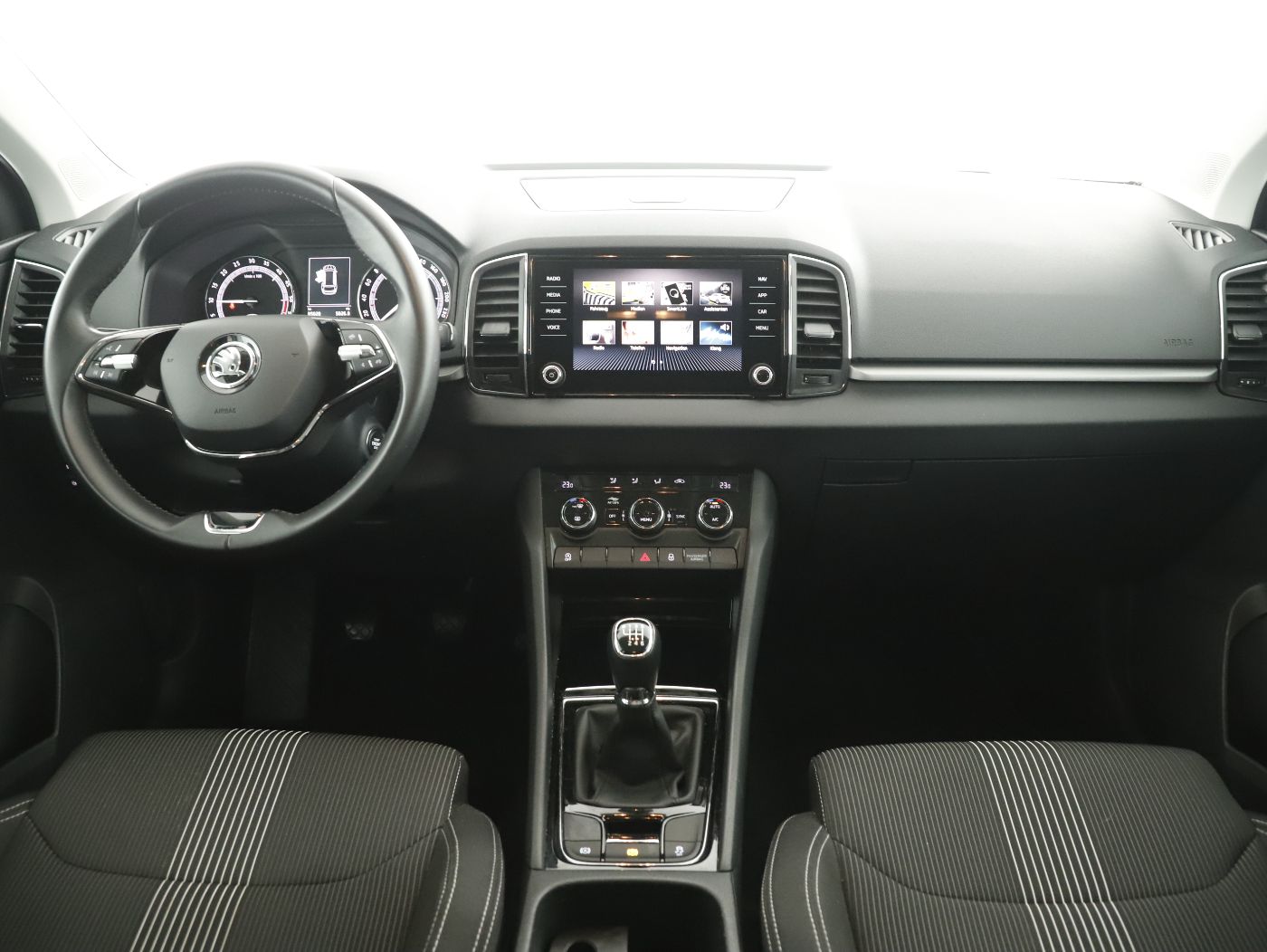 Skoda Karoq 2.0 TDI Ambition | Bild 12 von 27