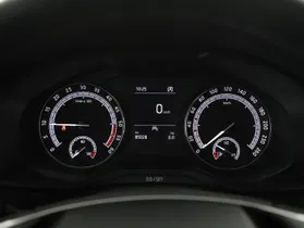 Skoda Karoq 2.0 TDI Ambition | Thumbnail 14 von 27