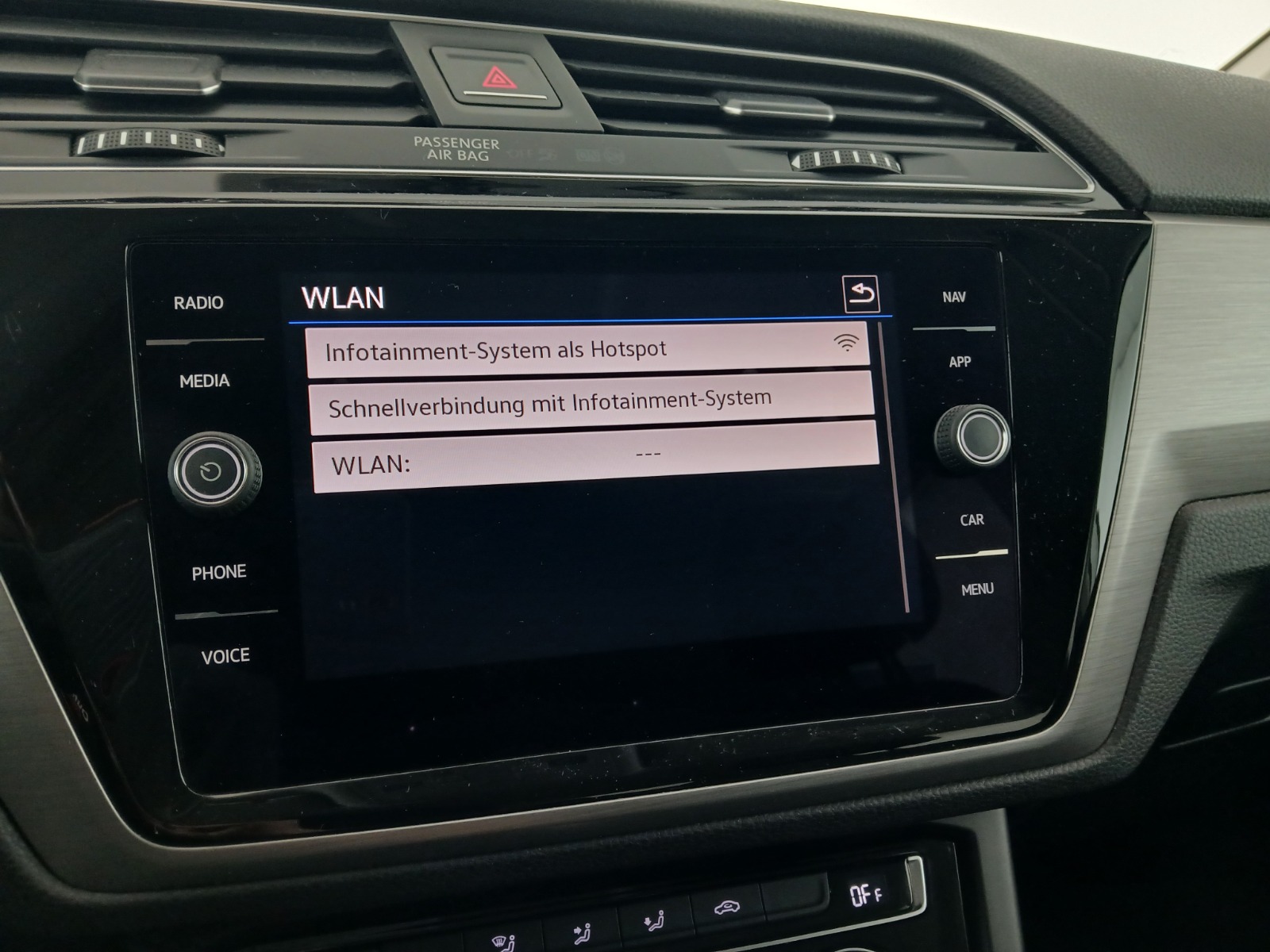 VW Touran Comfortline TDI SCR | Bild 22 von 29