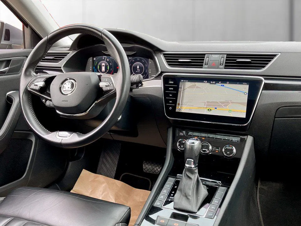 Skoda SUPERB Combi iV L&K DSG | Bild 9 von 25