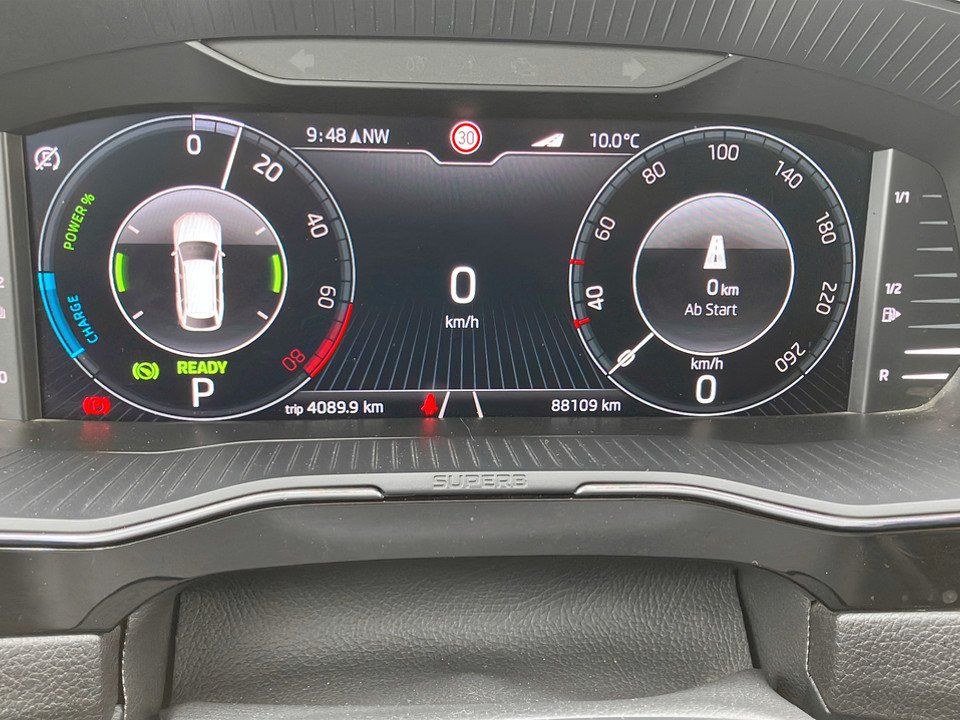 Skoda SUPERB Combi iV L&K DSG | Bild 11 von 25